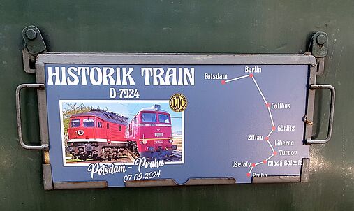 ...und außen am Zug